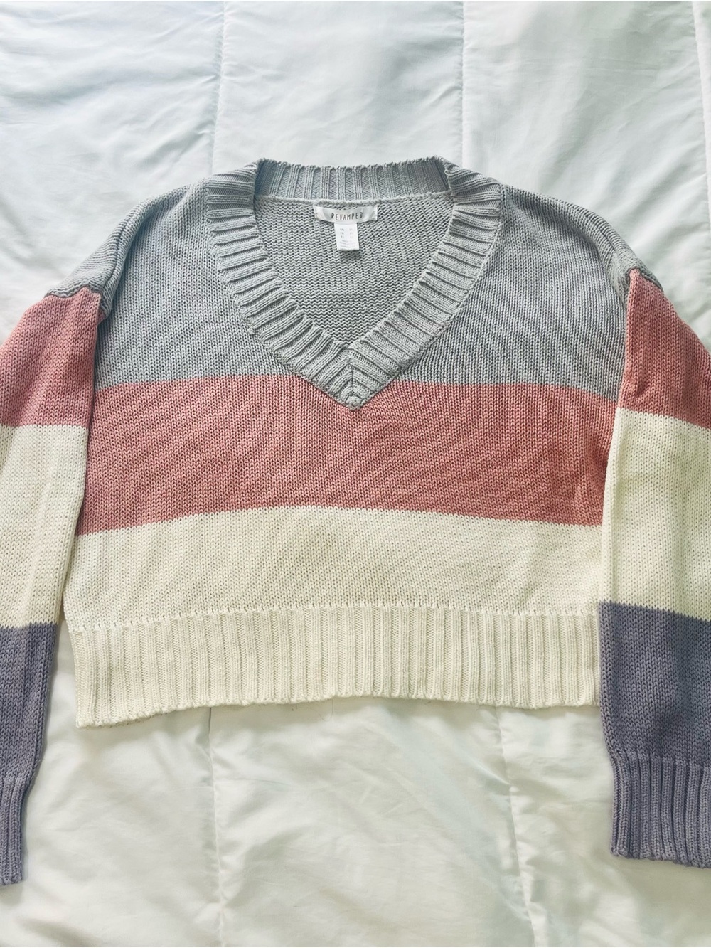 Cropped Lightweight Knit V-Neck Colorblock Sweater